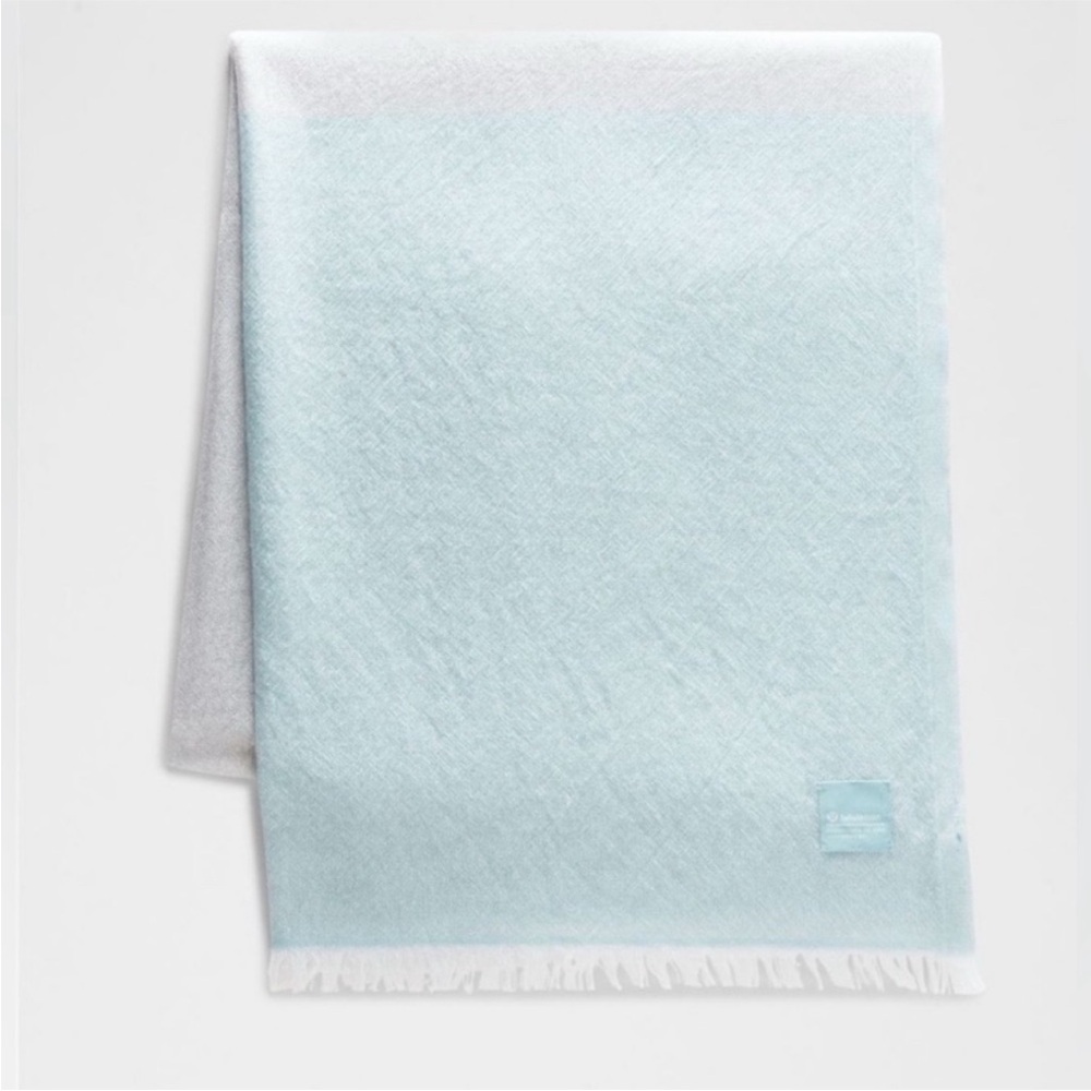 Lululemon Long Rectangle Scarf Wool 100%